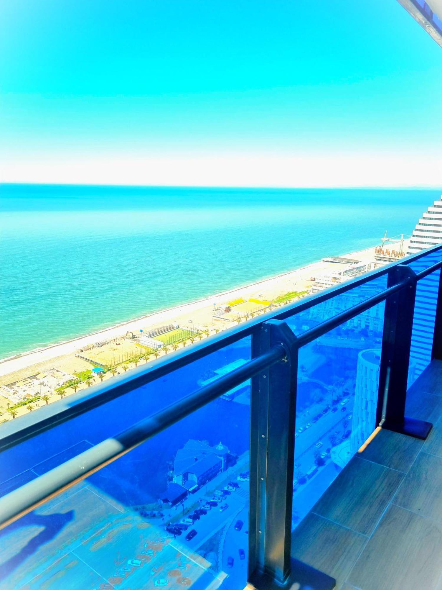 Orbi City A D Lägenhet Batumi Exteriör bild