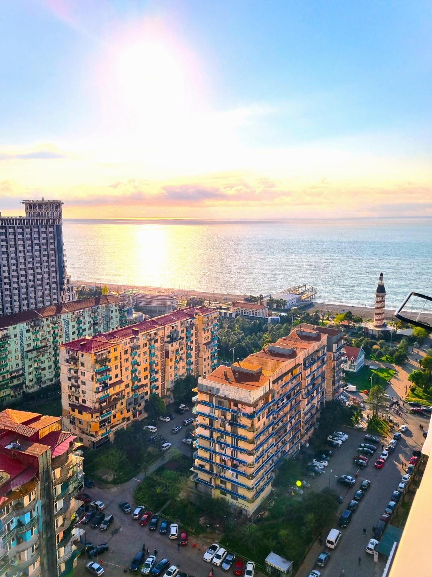 Orbi City A D Lägenhet Batumi Exteriör bild